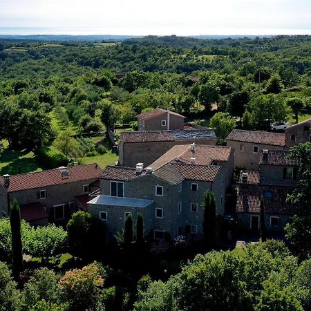 Apartamento L'abbraccio della quercia Momjan Exterior foto